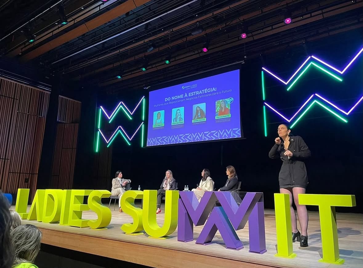 Palco de summit corporativo