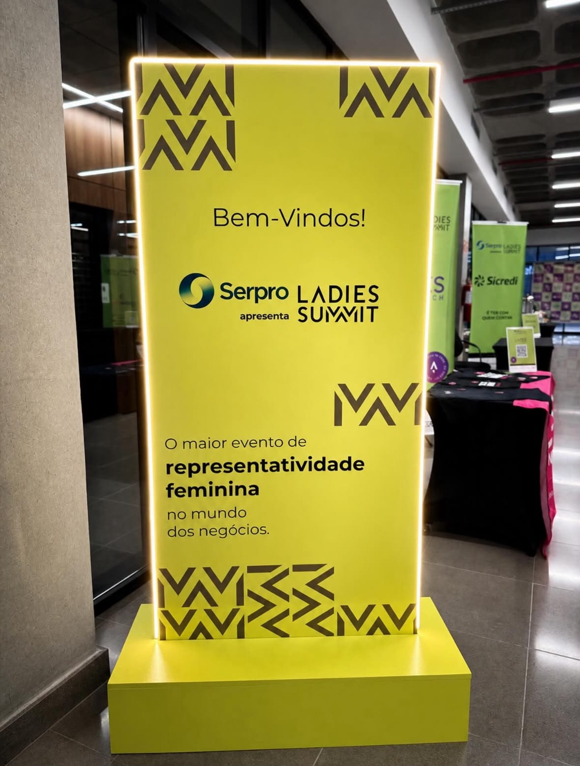 Cenografia e sinalização de evento